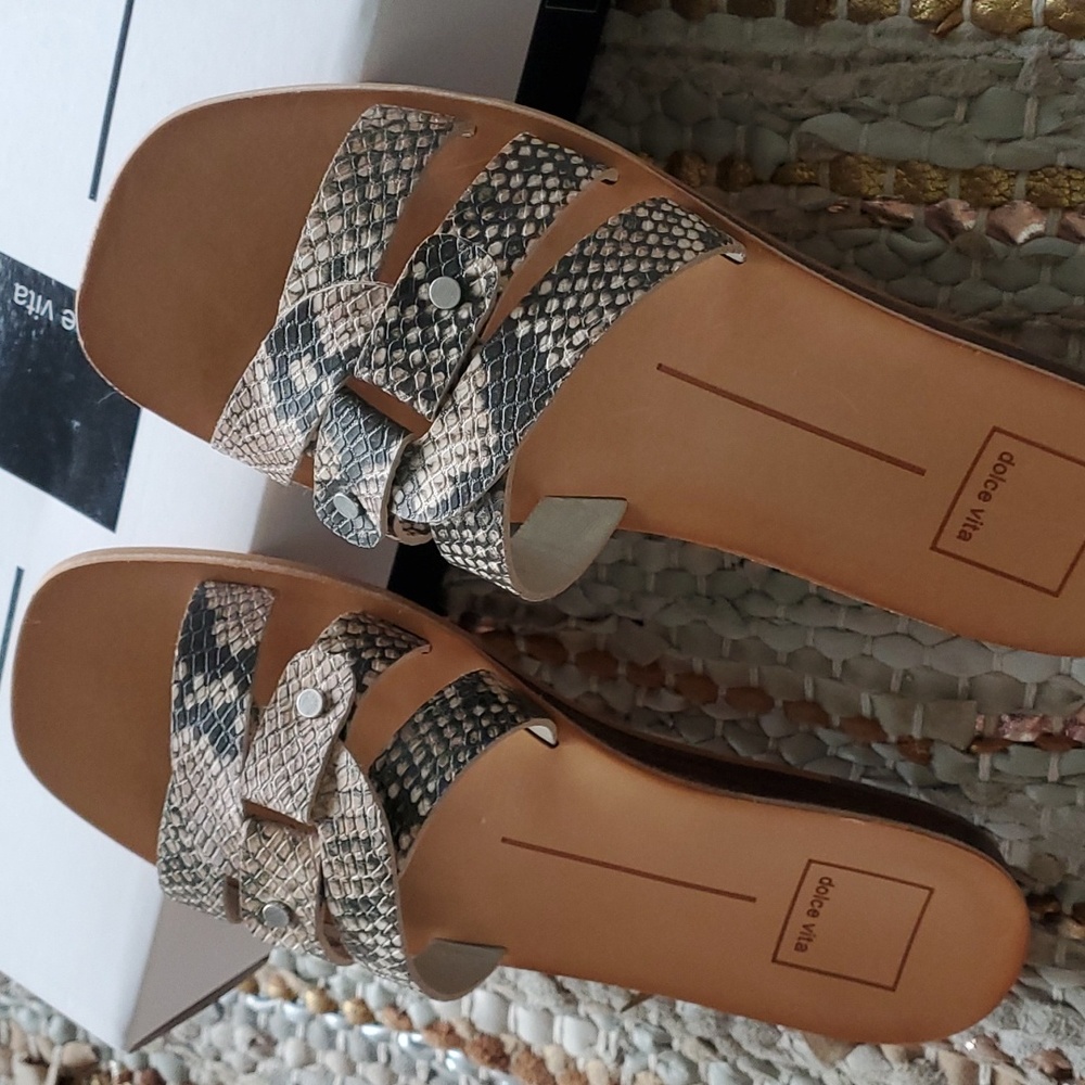 Dolce Vita Cait slide sandal - Picture 2 of 10